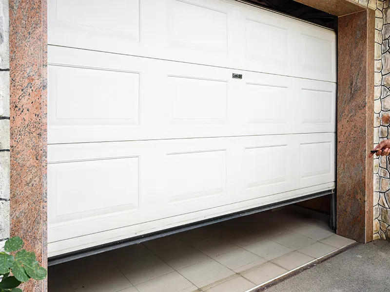 basculanti-per-garage-con-chiusure-coibentate-a-parma